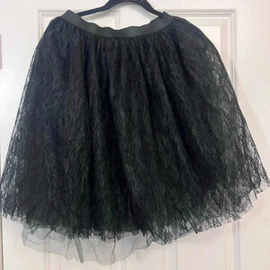 Ladies’ Tutu  Fits small -XL